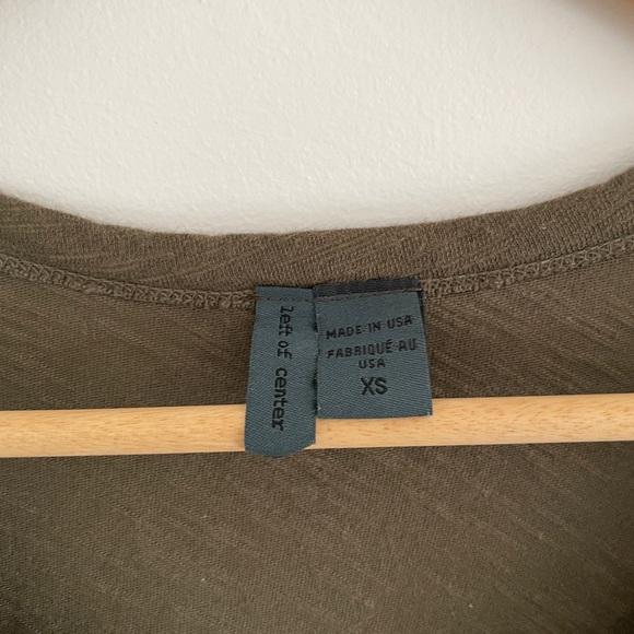 Anthro • Olive asymmetrical tie-back top ruffle size XS - Picture 9 of 10